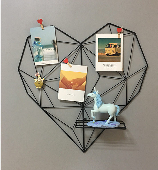 Heart-shaped rack