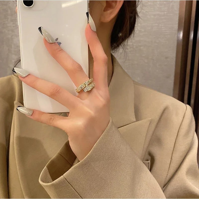 Trendy Snake Shape Open Rings for Women