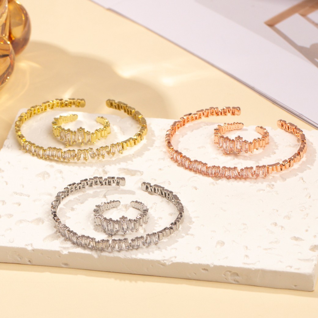 2pcs Fashionable Women's Cubic Zirconia Decorative Wristband, Irregularly Inlaid With Open Wristband Rings, Suitable For Matching With Daily Clothing