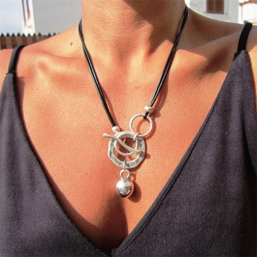 Bohemian Ring Leather Necklace OT Buckle Drop