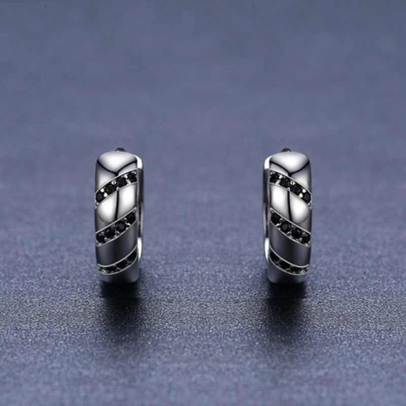 European And American Retro Women's Round Earrings Beautiful Temperament Copper