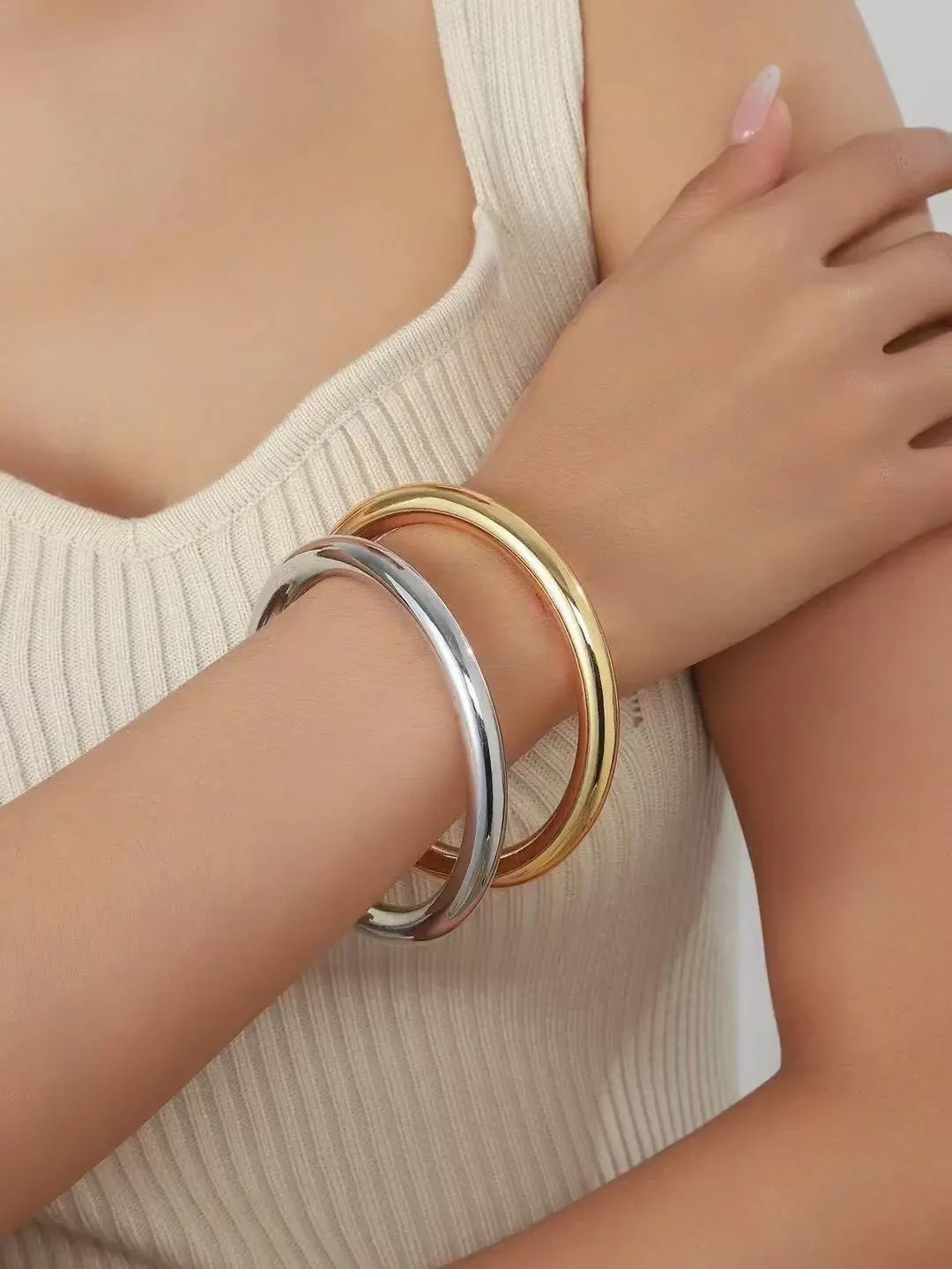 Electroplated CCB Simple Bracelet Cylindrical Three-dimensional Bracelet For Women