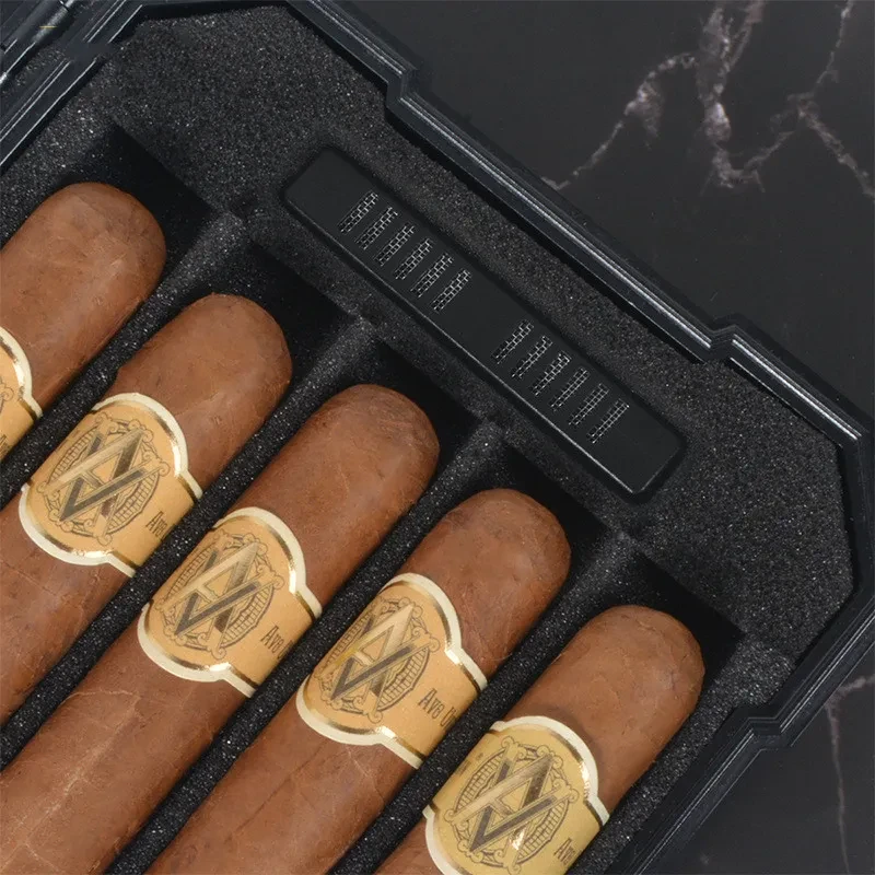Portable Cigar Case for Business Travel Plastic Sponge