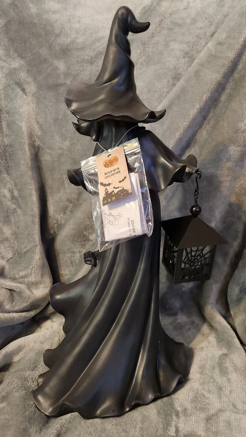 Cracker Barrel Halloween 2023 Witch With LED Lantern Decoration NIB