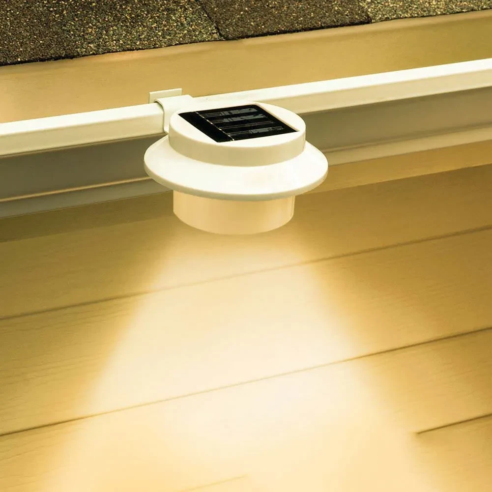 Rainproof wall lamp