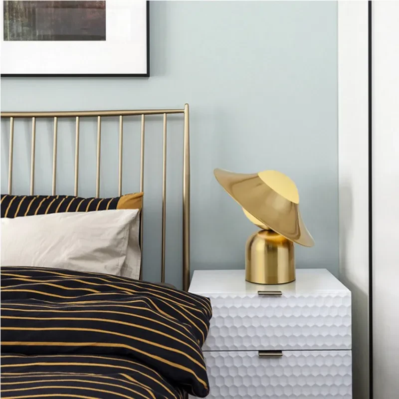 Minimalist Creative Bedroom Table Lamp