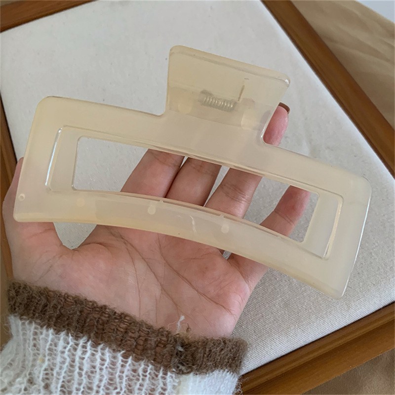 13cm Oversized Hair Clip Simple & Versatile Hair Accessory for Girls