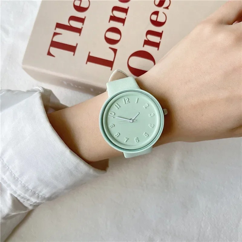 Women Quartz Watch Macaron Color Retro Digital Wristwatch