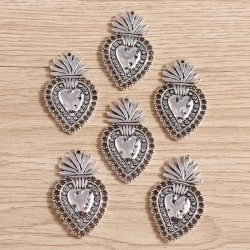 Hollow Out Heart Pendant Accessories