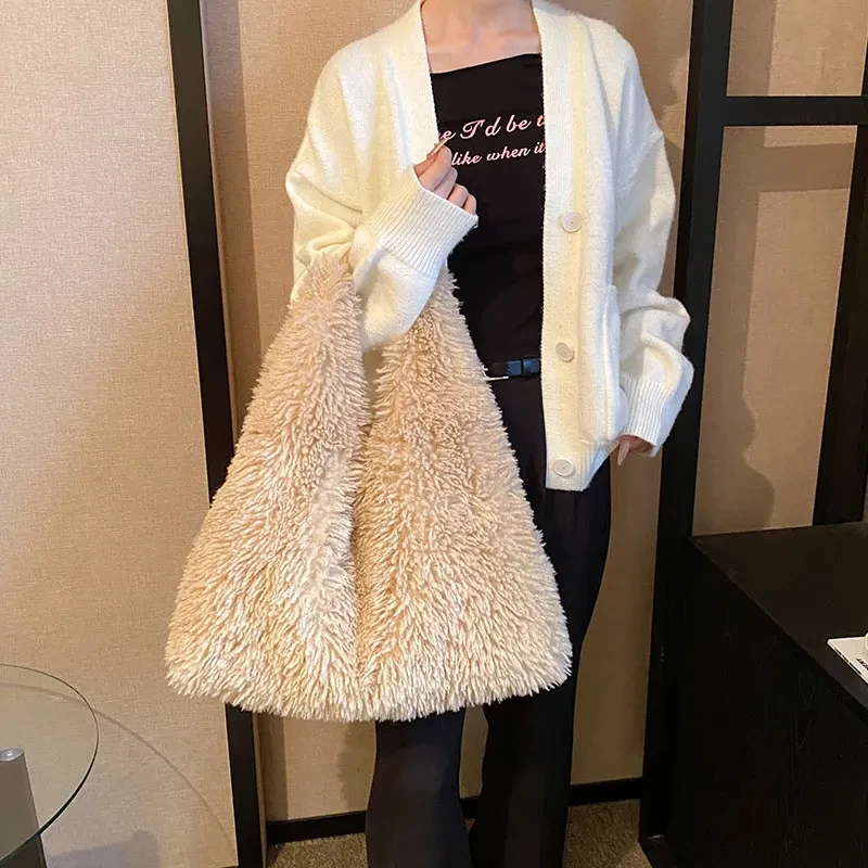 New Autumn And Ainter Plush Handbags Large-capacity Shoulder Armpit Bag Cute Fashion Luxury Designer Tote Bags For Women Trend